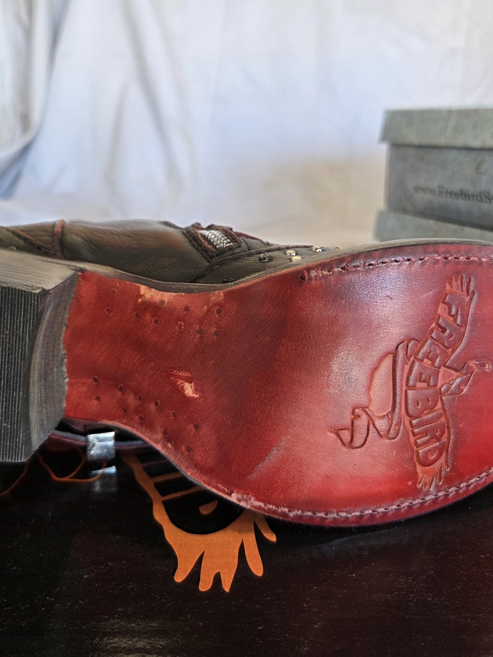 NEW, Gorgeous Freebird Wine Savanna Bootie, Size 10 - Picture 10 of 10